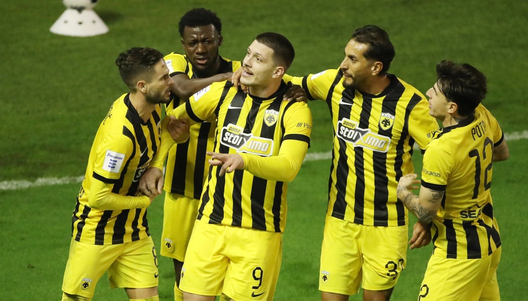 ΑΕΚ: Άδικη αποβολή Μάριν και μαγκιά Κοϊτα - Νίκη όσα εμπόδια κι αν βάλουν