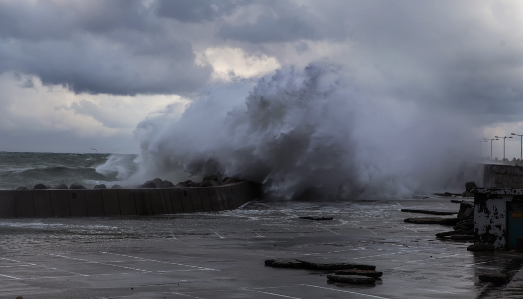 Μεσογειακός κυκλώνας, καταιγίδες και άνεμοι έως 9 μποφόρ - Μεγάλη προσοχή!