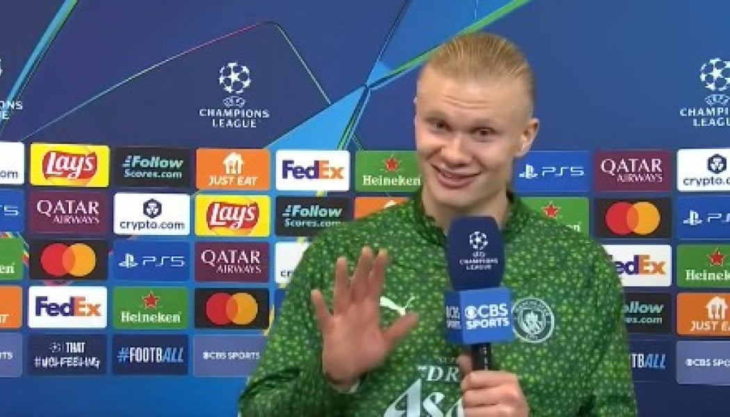 Ο Χάαλαντ «ντύθηκε» Αχιλλέας! Αρχαιοελληνικός πανηγυρισμός που έγινε viral