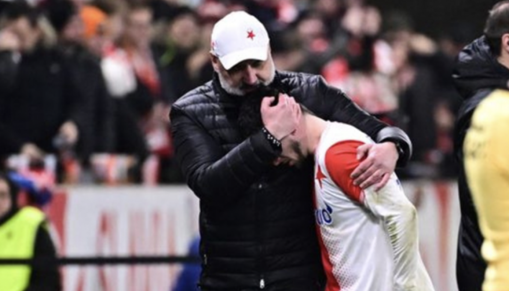 ΠΑΟΚ: Τα δάκρυα του Ζαφείρη στο τελευταίο του ματς με την Σλάβια! (vid)