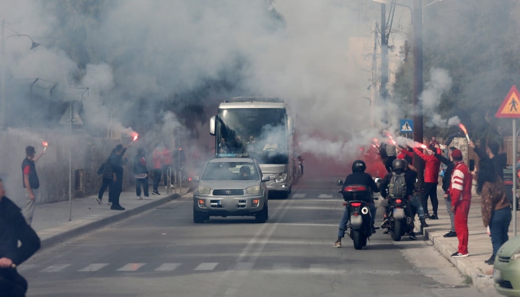 Τρομερές εικόνες στη Σύρο για χάρη του Ολυμπιακού! (ΦΩΤΟ)