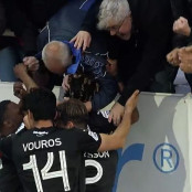 Άαρον Ισέκα