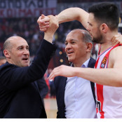 Σάσα Βεζένκοφ