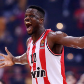 Μουσταφά Φαλ