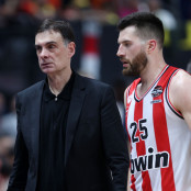 Σάσα Βεζένκοφ