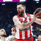 Άλεκ Πίτερς