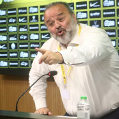 Διονύσης Χιώτης