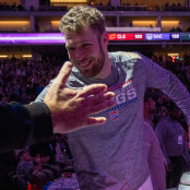 Σάσα Βεζένκοφ