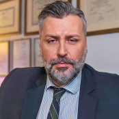 Γιάννης Καλιάνος