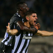 Αρτούρ Τεάτ