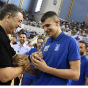 Απόστολος Τζιτζικώστας