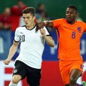 Ρίχεντλι Μπαζούρ