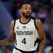 Κάρλικ Τζόουνς