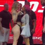 Τίνα Σνόους