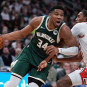 Γιάννης Αντετοκούνμπο