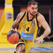 Βασίλης Τολιόπουλος