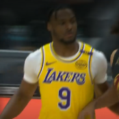 Μπρόνι Τζέιμς