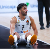 Φακούντο Καμπάτσο