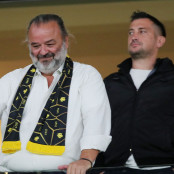 Νίκος Κούστας