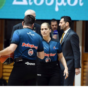 Βάσω Τσαρούχα