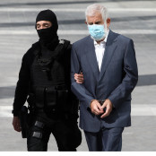 Πέτρος Φιλιππίδης