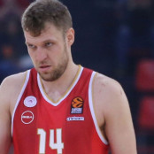 Σάσα Βεζένκοφ