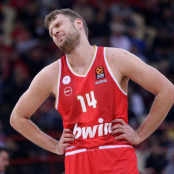 Σάσα Βαζένκοφ