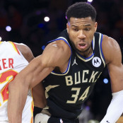 Γιάννης Αντετοκούνμπο