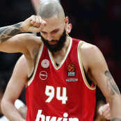 Σάσα Βεζένκοφ