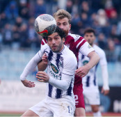 Αυτόνομη Θύρα 10