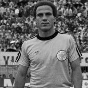 Μίμης Δομάζος