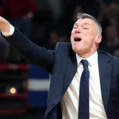 Αρμάντο Μπέικοτ