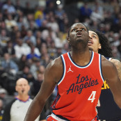 Ρισόν Χολμς