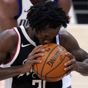 Βασίλης Τολιόπουλος