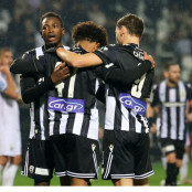 Μαντί Καμαρά