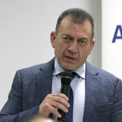 Γιάννης Βρούτσης