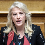 Ρένα Δούρου