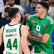 Βασίλης Τολιόπουλος