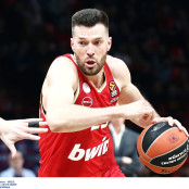 Άλεκ Πίτερς