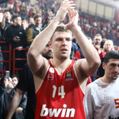 Σάσα Βεζένκοβ