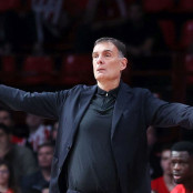 Κώστας Παπανικολάου