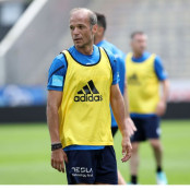 Άγγελος Μπασινάς