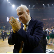 Ντούσαν Σάκοτα