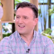 Στο Παρά Πέντε