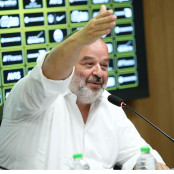 Σίριλ Ντέσερς