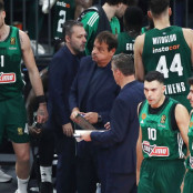 Νίκος  Χουγκάζ