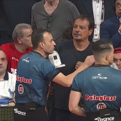 Άλεκ Πίτερς