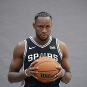 Τσαρλς Μπάσι