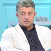 Γιώργος Καραϊβάζ