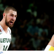 Γιόνας Βαλανσιούνας